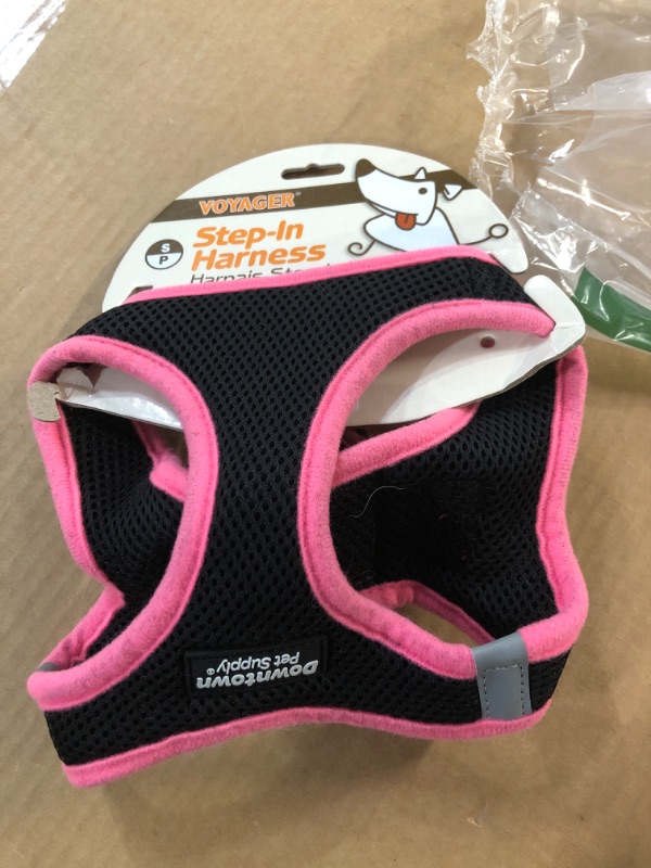 Photo 2 of *USED* Best Pet Supplies Voyager Dog Collar Safety Clip , (Pink Trim) S (Chest: 14.5 - 16")