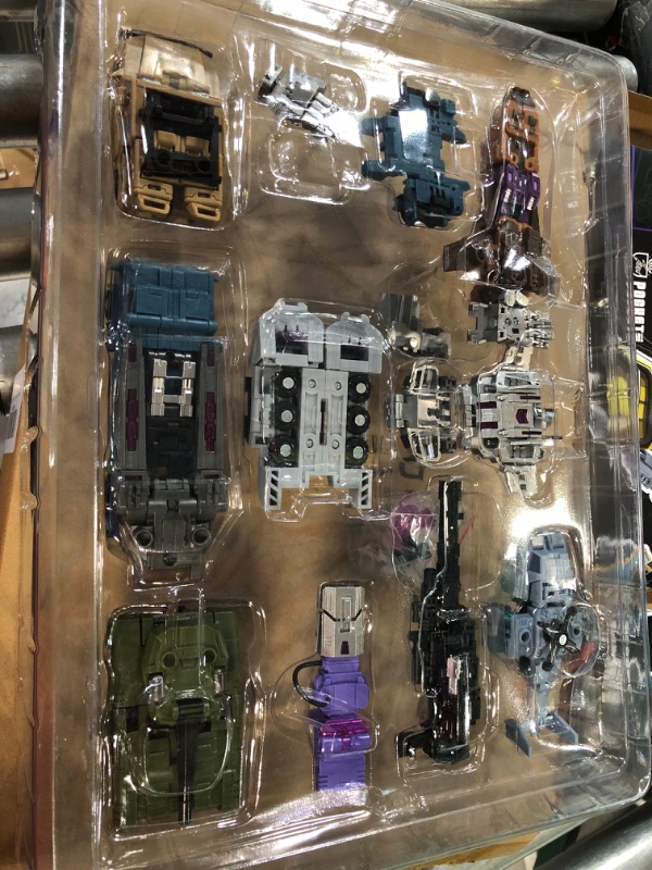 Photo 4 of *USED* Deformation Bruticus PT-05 Combiner Wars Combaticons 5 in 1 G1 Series