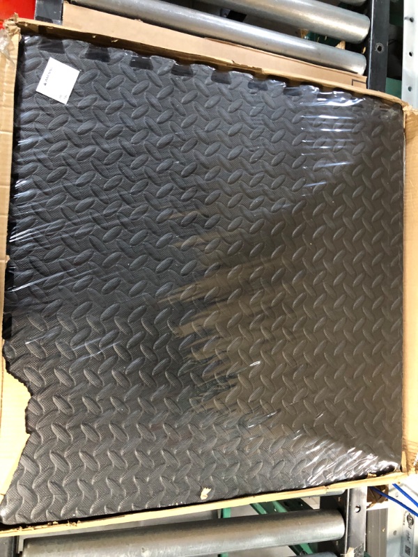 Photo 3 of [Brand New] Yes4All 24, 48, 120 SQ. FT Interlocking Exercise Foam Mats for Gym Equipment  24 Square Feet (6pc)