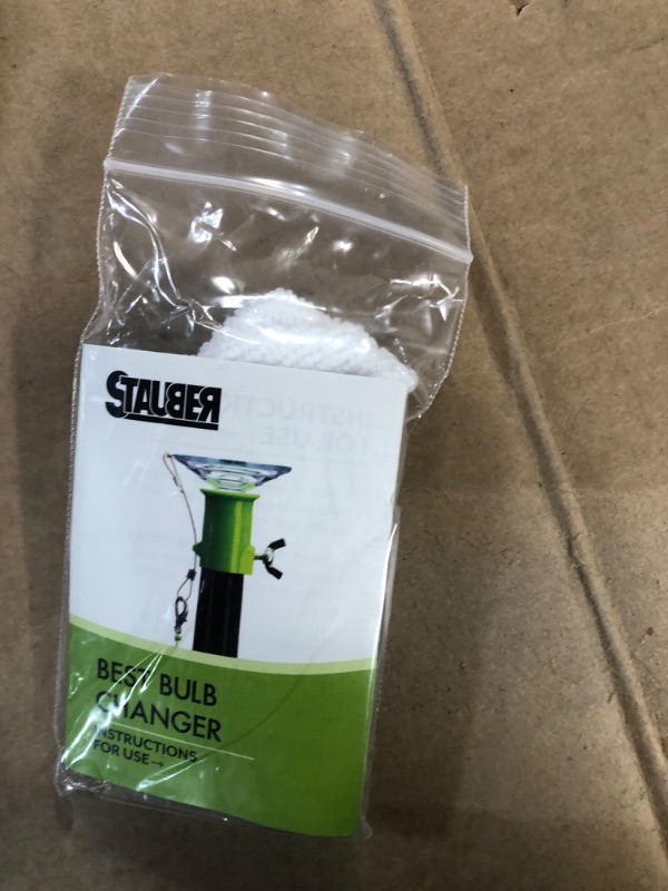 Photo 5 of [Brand New] STAUBER Best Bulb Changer - Large, Cool Daylight White
