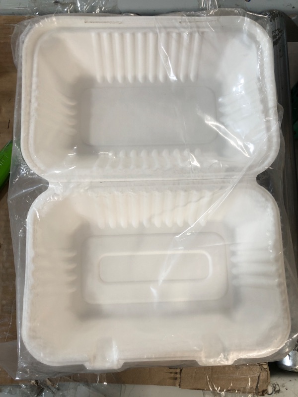 Photo 3 of **SEE PHOTOS FOR DAMAGE AND/OR IMPERFECTION** 100-Pack 100% Compostable Food Containers, 9X6"