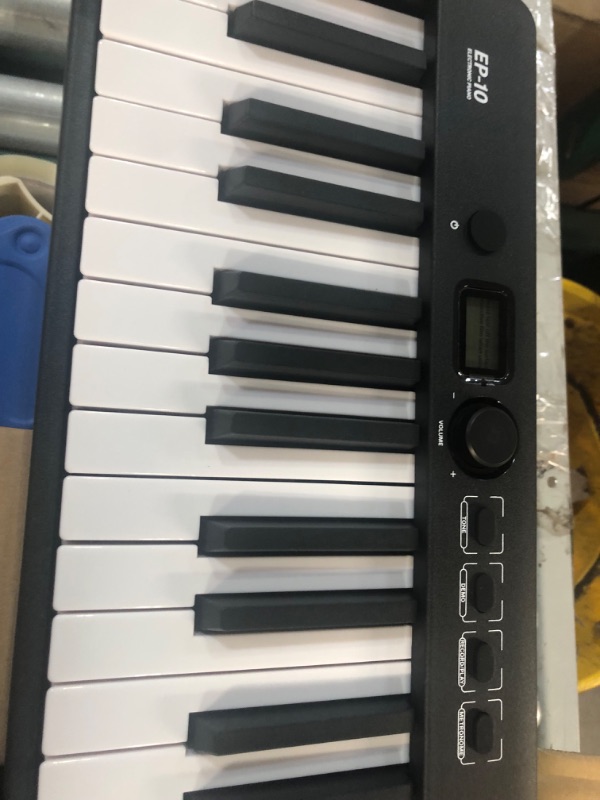 Photo 3 of Eastar EP-10 Beginner Foldable Digital Piano