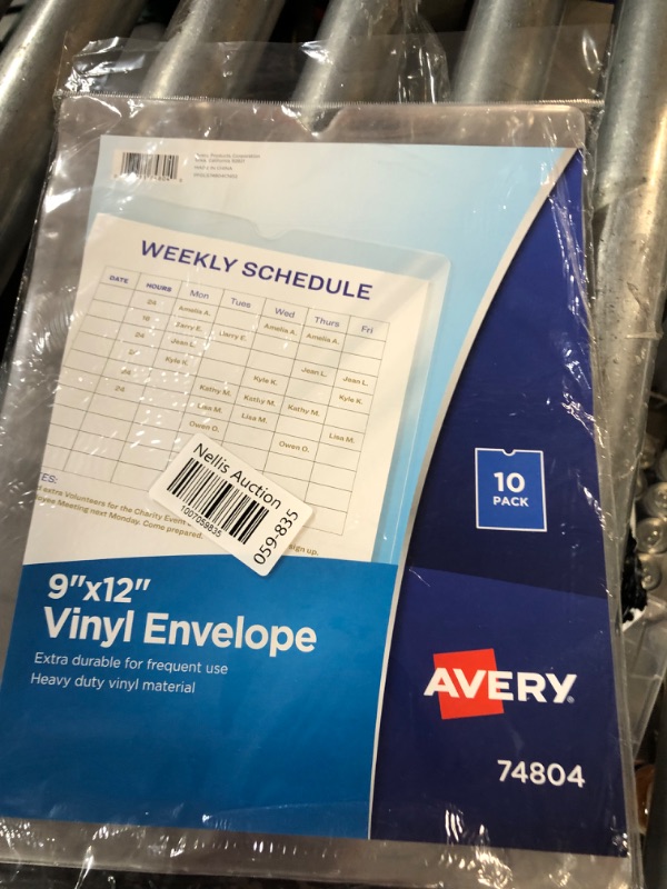 Photo 2 of Avery 74804 Top-Load Clear Vinyl Envelopes w/Thumb Notch, 9” x 12”, Clear (Pack of 10) Vinyl Envelope 9x12 Clear 10 Covers