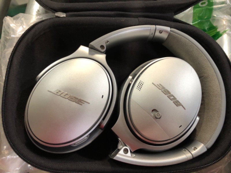 Photo 1 of BOSS HEADPHONES SILVER