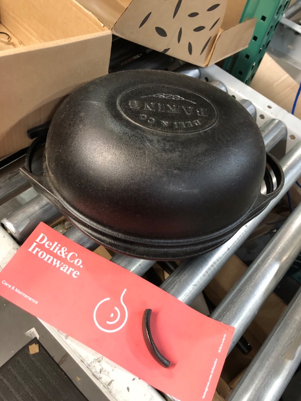 Photo 2 of [damaged handle] Deli&Co. Baking Pre-Seasoned Cast Iron Bread Pan Multicooker