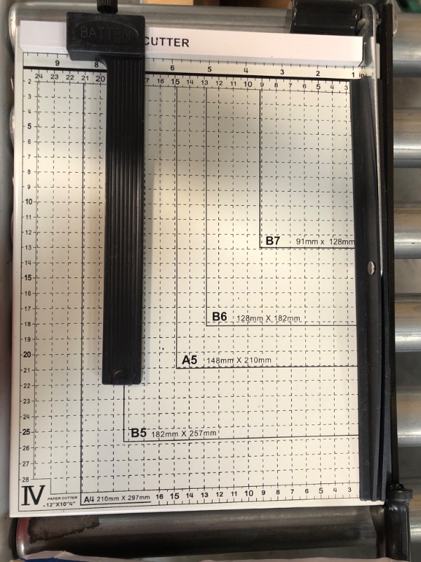 Photo 2 of TAINSE Paper Cutter Guillotine