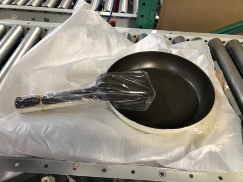 Photo 2 of [brand new] Dr.HOWS Lumi Round Ceramic Frying Pan 10 inch