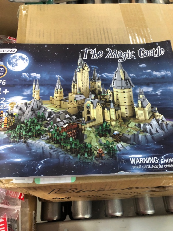 Photo 4 of Educiro Harry Hogs Magic Castle Building sets, (6862 Pieces) Adults sets Challenging Wizarding World, 23-Inches 