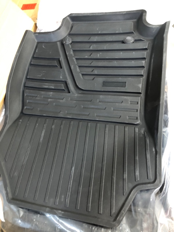 Photo 2 of powoq Toyota RAV4 Floor Mat