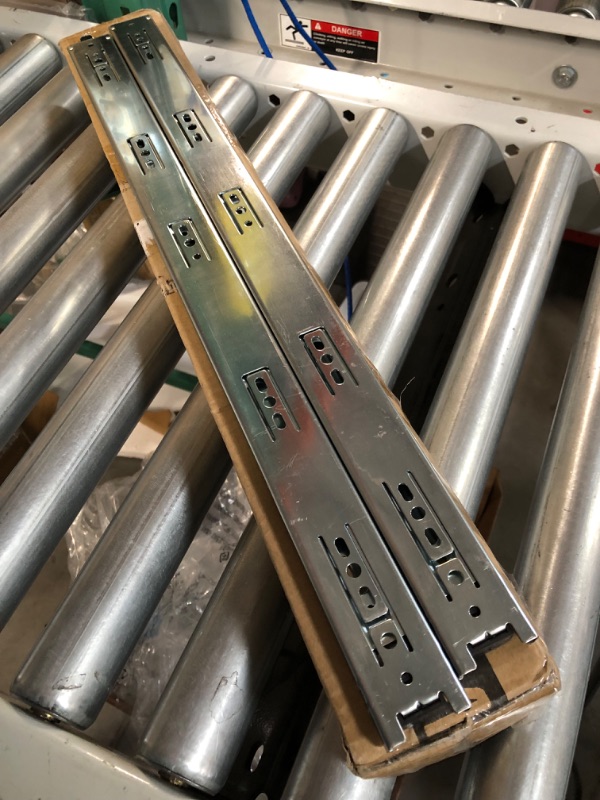 Photo 2 of (2x) Accuride 3732 Full Extension Drawer Slide - 22"