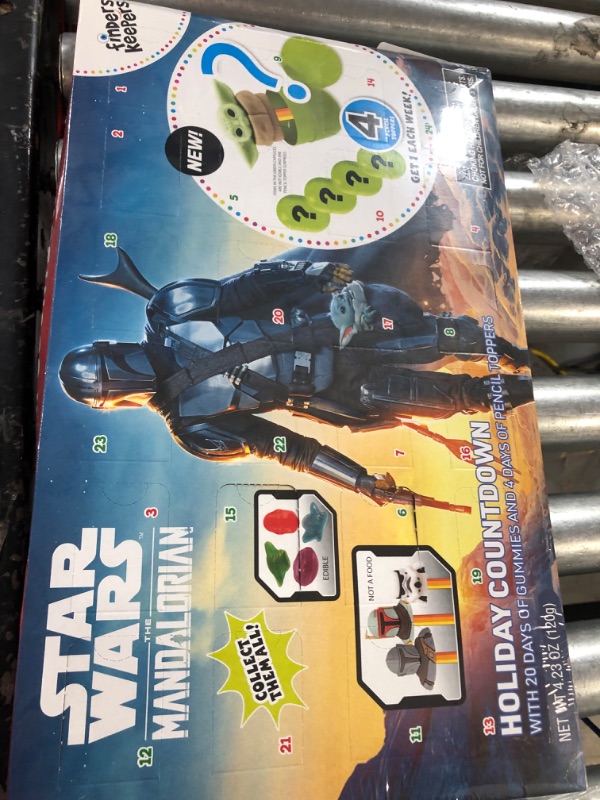 Photo 1 of Galerie Star Wars The Mandalorian Finders Keepers Advent Calendar, 2022 Countdown to Christmas with Gummy Candies 