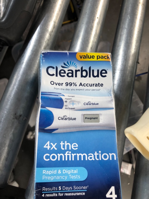 Photo 2 of Clearblue Clearblue Pregnancy Test Combo Pack, 4ct - 2 Digital with Smart Countdown & 2 Rapid Detection - Value Pack