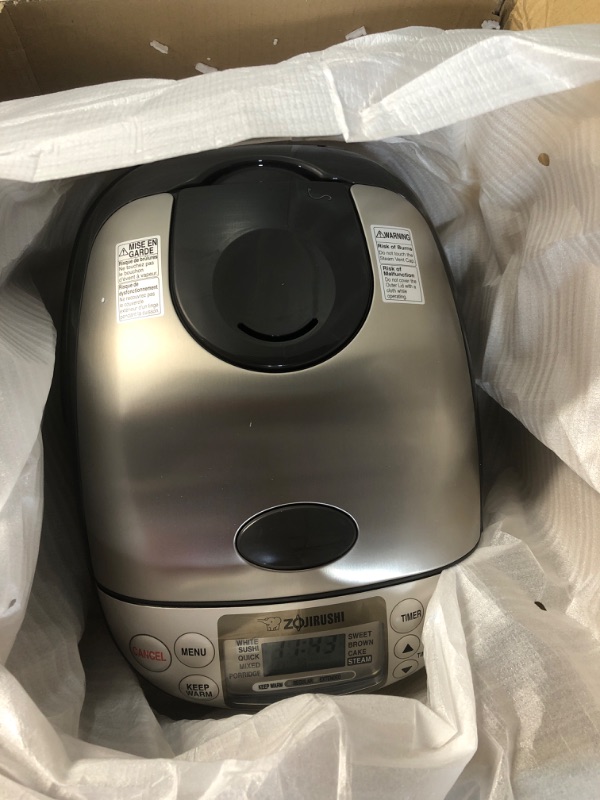 Photo 3 of **USED**  Zojirushi NS-TSC10 5-1/2-Cup (Uncooked) Micom Rice Cooker and Warmer,