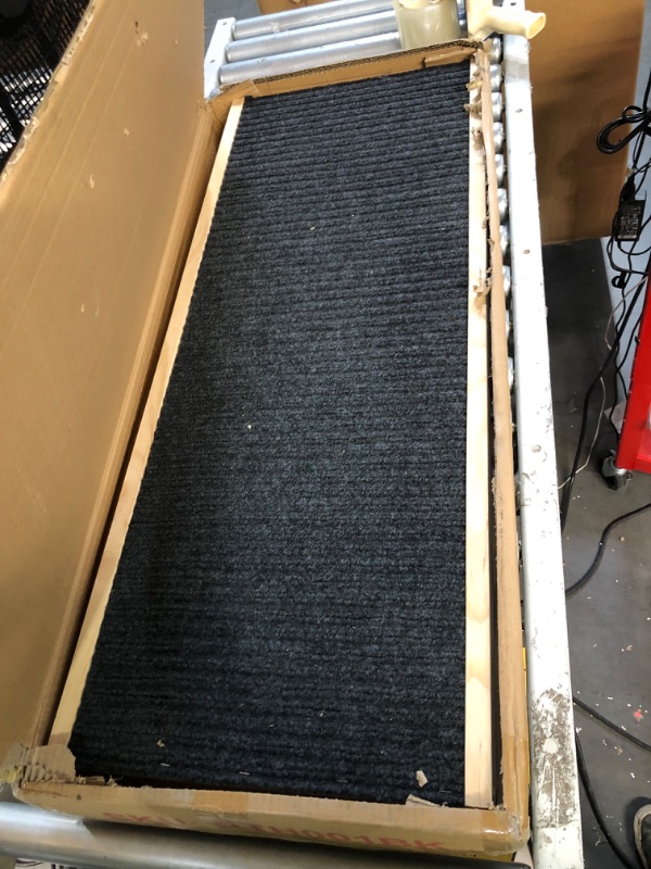 Photo 2 of [Like New] TOLEAD Wooden Adjustable Pet Ramp,  Portable Dog & Cat Ramp - 176 Lbs/80kg

