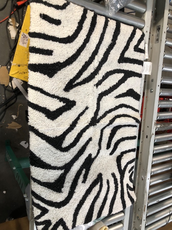 Photo 2 of [Like New] Chesapeake Safari 2Pc. Black & White Zebra Bath Rug Set (21"x34" & 24"x40")
