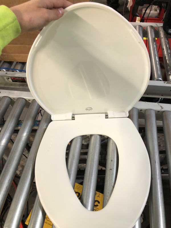 Photo 1 of [Like New] Seat with Chrome Hinges will Slow Close