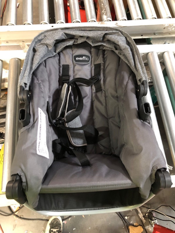 Photo 3 of [Missing Parts, Notes] Evenflo Pivot Suite Travel System with LiteMax Infant Car Seat - Grey