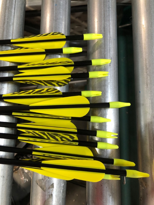 Photo 3 of [Notes] 25 Inch Arrow 500 Spine Arrow Target Practice Arrow Hunting Arrow Carbon Arrows 12pc Yellow