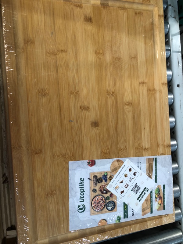 Photo 1 of  Large Bamboo Cutting Boar