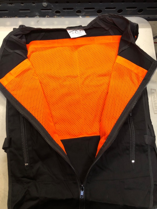 Photo 3 of Cooling Vest with 4 Ice Packs, Lightweight, Quick Recharge Cooling, Ergodyne Chill Its 6260
SIZE L/XL