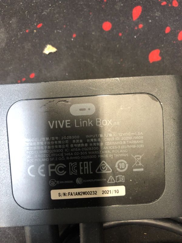 Photo 21 of HTC VIVE Pro Virtual Reality System
