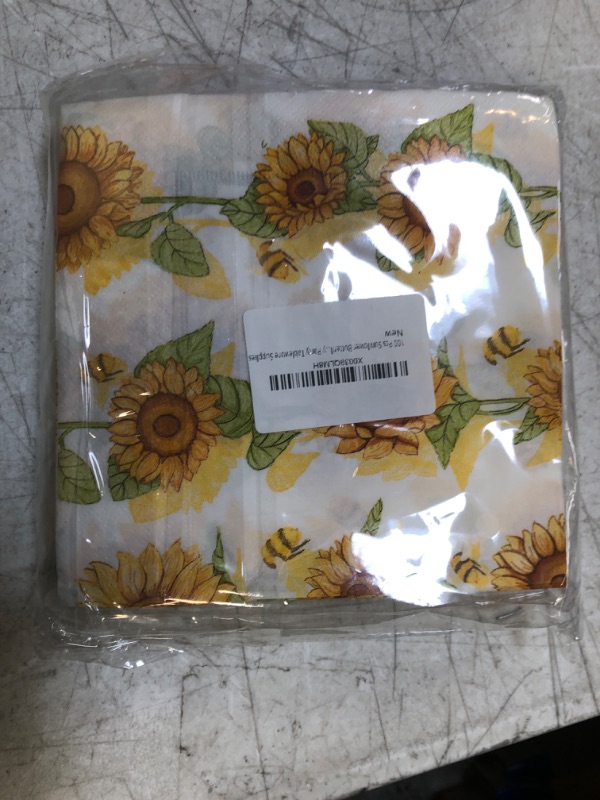 Photo 2 of 100 Pcs Sunflower Butterfly Guest Napkins Fall 2 Designs Disposable Paper Disposable Guest Towels Dinner Napkins with Sun Flowers Design for Autumn Holiday Party Tableware Supplies