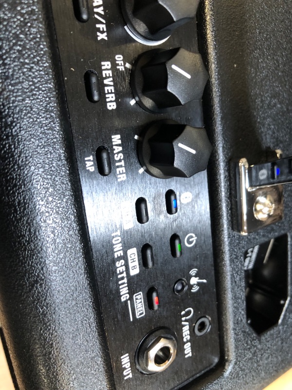 Photo 3 of Boss Katana Air - 20/30-Watt Wireless Guitar Amp
blue tooth input doesnt work