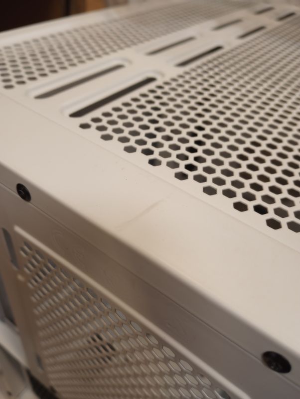 Photo 7 of Cooler Master MasterBox TD500 Mesh White Airflow ATX Mid-Tower with Polygonal Mesh Front Panel, Crystalline Tempered Glass, E-ATX up to 10.5" ----- FANS NOT INCLUDED, minor used, dirty marks on item as shown in pictures
