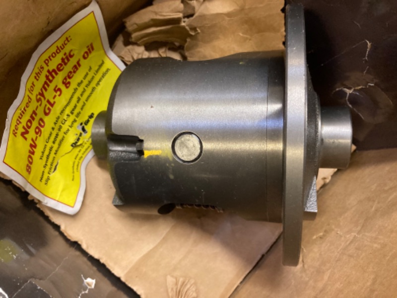 Photo 6 of Yukon Dura Grip Limited Slip Positraction Unit for GM 8.5"/8.6" Differential with 30 Spline Axle, 2.73-And-Up Ratio, YDGGM8.5-3-30-1, MINOR MARKINGS

