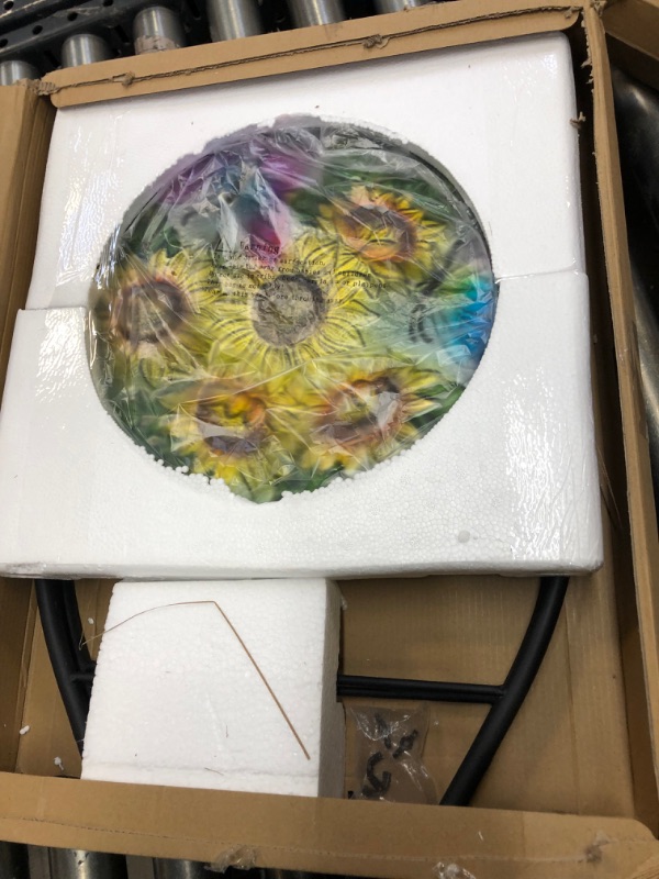 Photo 1 of 14" butterfly table 