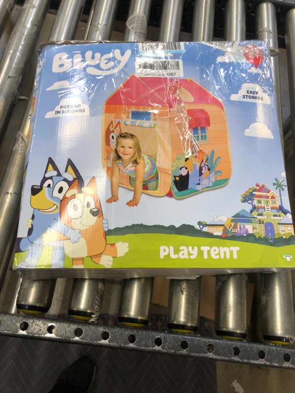 Photo 3 of Bluey - Pop 'N' Fun Play Tent - Pops Up in Seconds and Easy Storage, Multicolor