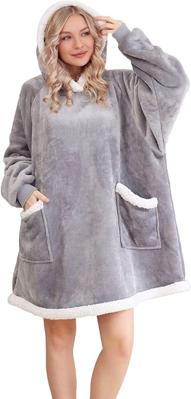 Photo 1 of Panku Wearable Blanket for Adult & Kid, Oversized Blanket Hoodie for Women and Men, Fleece Hooded Blankets Sweatshirt
SIZE UNKNOWN
GRAY