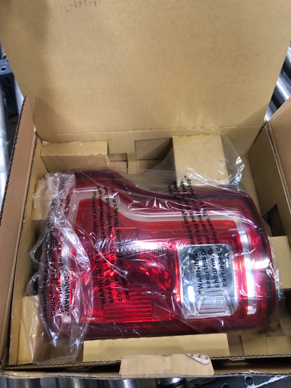 Photo 2 of Fitrite Auto Parts New Right Passenger Side Tail Light Assembly For 2015-2017 Ford F-150 Pickup, Bulb Type Without LED FO2801239 FL3Z13404A