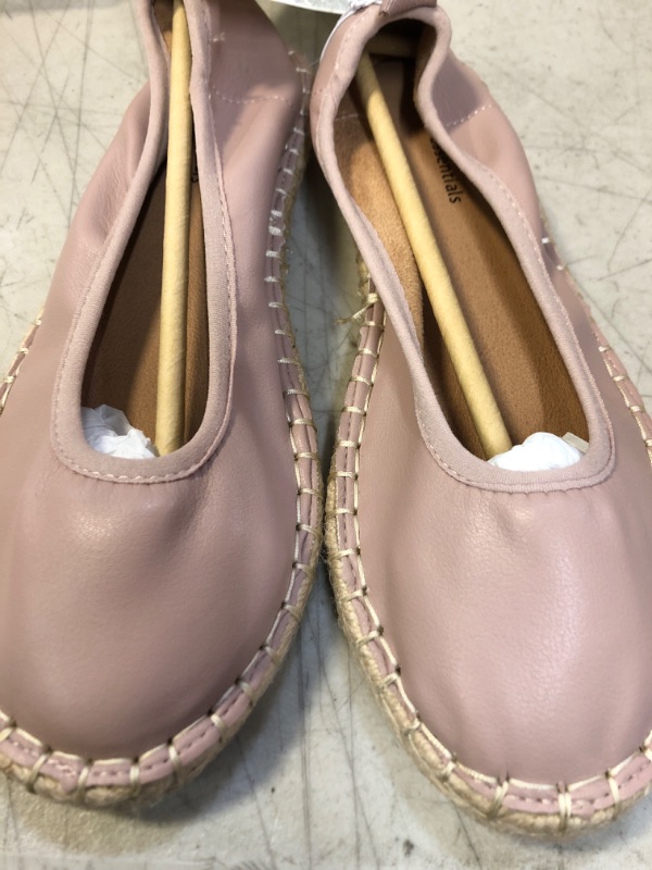 Photo 3 of Amazon Essentials Women's Espadrille Flat SIZE 6 Dusty Pink