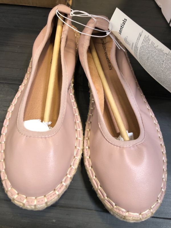 Photo 2 of Amazon Essentials Women's Espadrille Flat SIZE 6 Dusty Pink