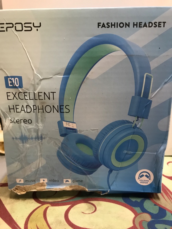 Photo 2 of Eposy Kids Headphones, E10 Wired Headphones for Kids Foldable Stereo Bass Headphones with Adjustable Headband, Tangle-Free 3.5 mm Jack for School, On-Ear Headset for Boys Girls Cellphones(Blue/Green)