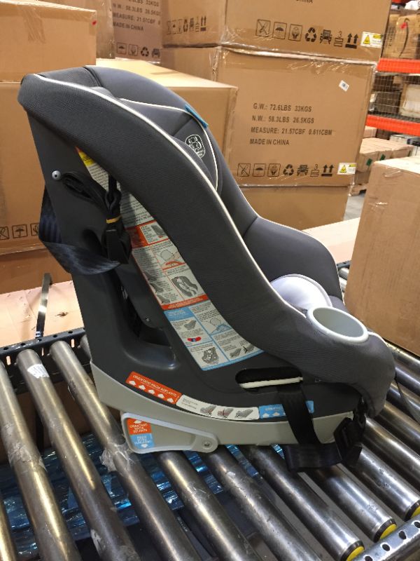 Photo 3 of Graco Contender 65 Convertible Car Seat, Glacier