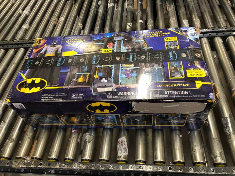 Photo 2 of DC Comics Batman, Bat-Tech Batcave, Giant Transforming Playset with Exclusive 4” Batman Figure and Accessories, Kids Toys for Boys Aged 4 and Up
++SOLD FOR PARTS ONLY++