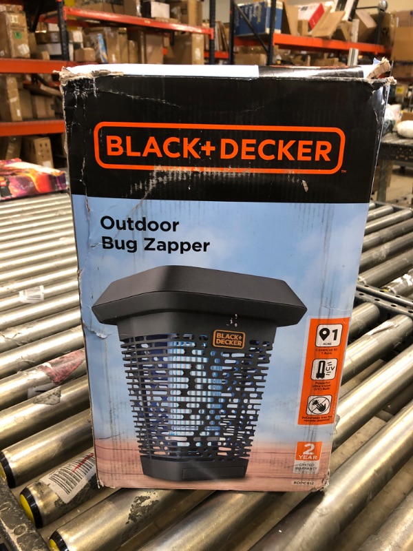 Photo 2 of Black+decker Bdpc912 Outdoor Hanging Bug Zapper