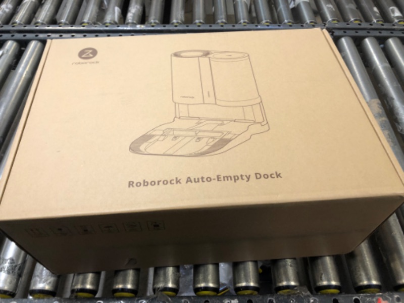 Photo 5 of roborock Auto-Empty Dock, Automatic Dust Collection, 3L Dust Bag Holds up to 60 Days of Dust, App-Controlled, Suitable S7, S7 MaxV Robot Vacuum, White
