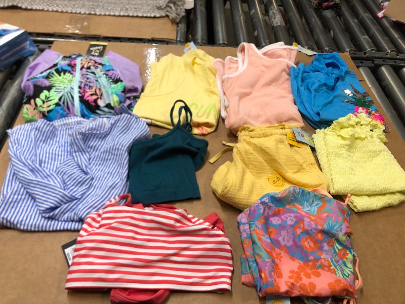 Photo 1 of BAG LOT OF GIRLS CLOTHING DIFFERENT SYLES 10 PIECES  --- SIZE 14/16