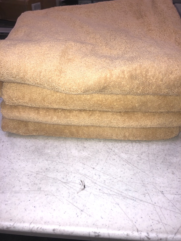 Photo 1 of 4 piece towel bundle