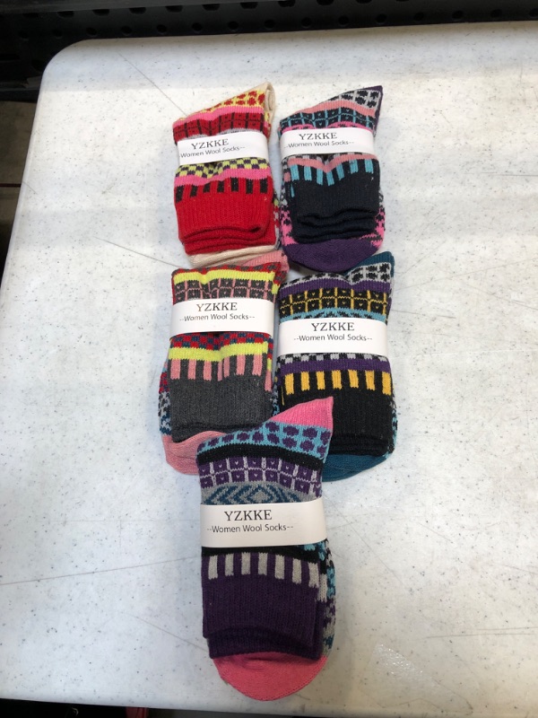 Photo 2 of YZKKE 5Pack Womens Vintage Winter Soft Warm Thick Cold Knit Wool Crew Socks, Multicolor, free size
