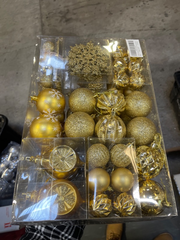 Photo 2 of 100PCS Christmas Tree Balls Ornaments Set with Christmas Tree Topper, Gold Christmas Ornaments Sets for Christmas Tree, Shatterproof Hanging Christmas Tree Decorations 100pcs-gold