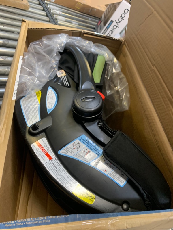 Photo 3 of Graco SnugRide 35 Lite LX Infant Car Seat,  --- Box Packaging Damaged, Moderate Use, Scratches and Scuffs on Plastic, Dirty From Previous Use
