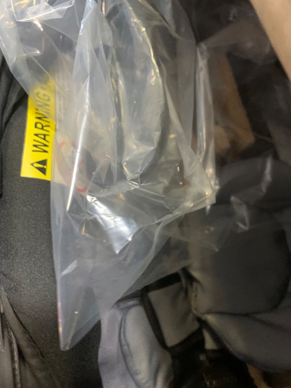 Photo 6 of Graco SnugRide 35 Lite LX Infant Car Seat,  --- Box Packaging Damaged, Moderate Use, Scratches and Scuffs on Plastic, Dirty From Previous Use
