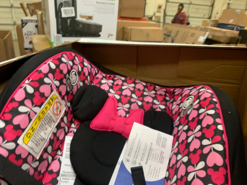 Photo 7 of Disney Baby Onlook 2-in-1 Convertible Car Seat, Rear-Facing 5-40 pounds and Forward-Facing 22-40 pounds and up to 43 inches, Minnie Sweetheart --- Box Packaging Damaged, Moderate Use, Dirty From Previous Use
