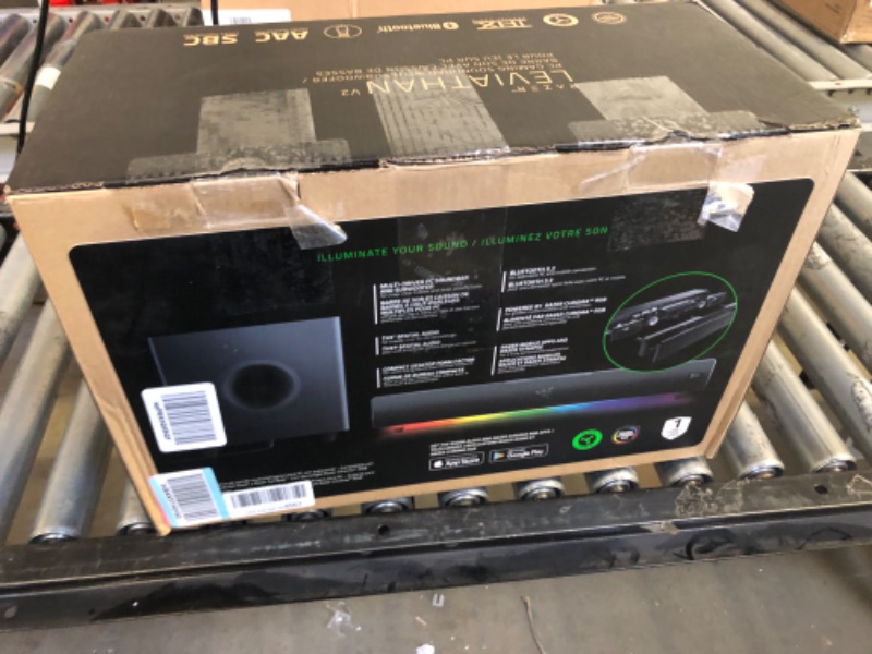 Photo 9 of Razer Leviathan V2: Multi-Driver PC Gaming Soundbar with Subwoofer - THX Spatial Audio - Compact Design - Chroma RGB - Bluetooth 5.2 - for PC, Desktop/Laptop, Smartphones, Tablets & Nintendo Switch