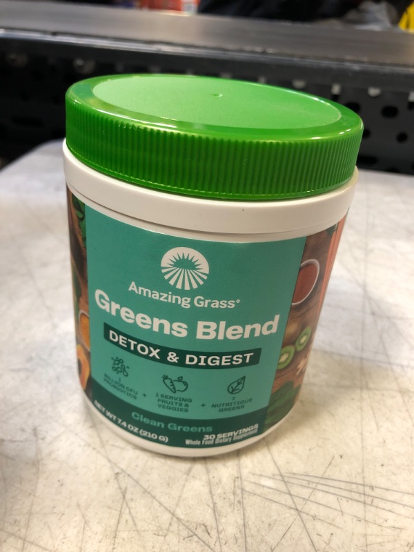 Photo 2 of Amazing Grass Greens Blend Detox & Digest: Smoothie Mix, Cleanse with Super Greens Powder, Digestive Enzymes & Probiotics, Clean Green, 30 Servings (Packaging May Vary) Detox & Digest - Clean Green (30 Servings) 7.40 Ounce (Pack of 1) EXP 08/2024