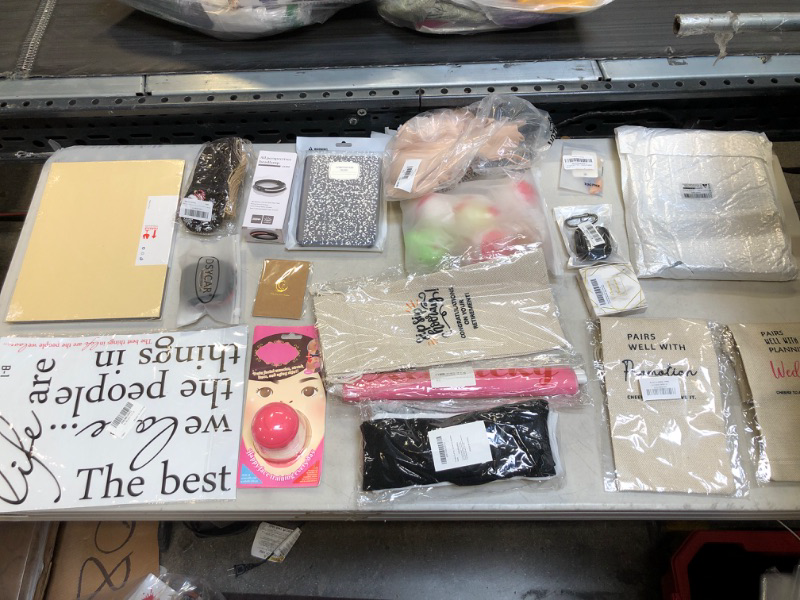 Photo 1 of 20 PCS VARIOUS MISC ITEMS, BAG LOT -- SOLD AS IS